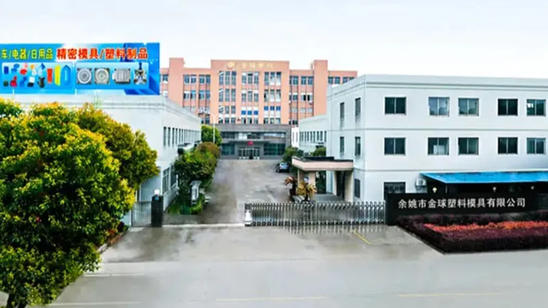 Front and Back Labeling Machine for Jinqiu Plastic Mould Company